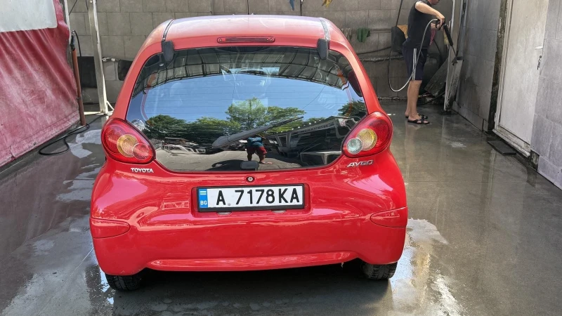 Toyota Aygo 1.0 бензин, снимка 5 - Автомобили и джипове - 52850416