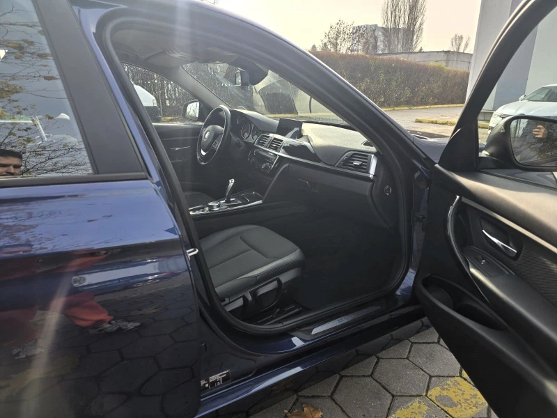 BMW 330 e iPerformance, снимка 14 - Автомобили и джипове - 52716790