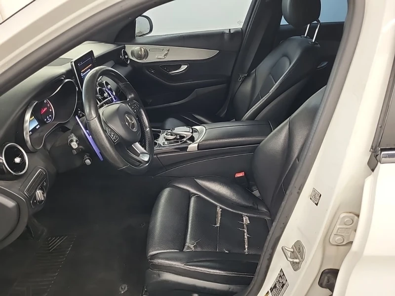 Mercedes-Benz C 300 * CARFAX * ФИНАНСИРАНЕ , снимка 5 - Автомобили и джипове - 52769297