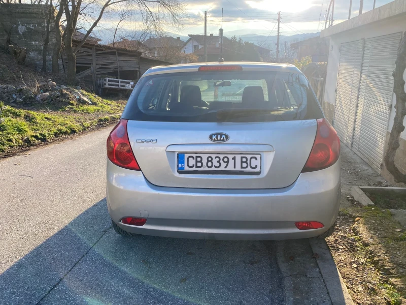 Kia Ceed 1.4 Газ инжекцион, снимка 4 - Автомобили и джипове - 52913249