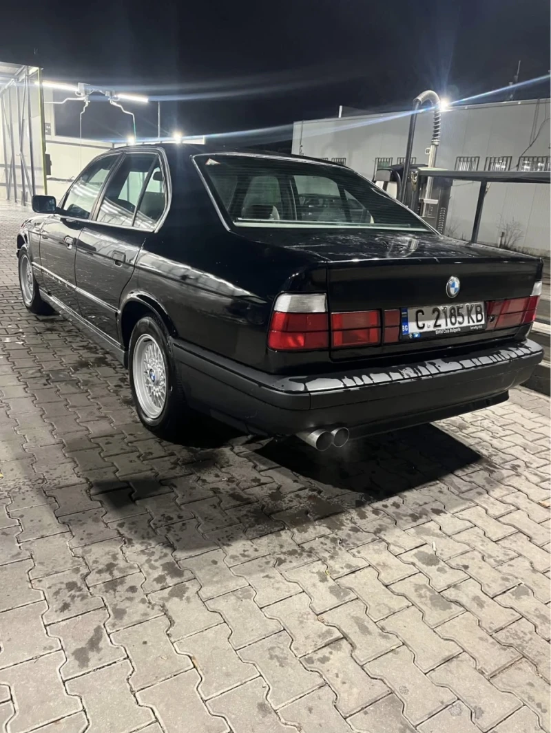 BMW 520, снимка 2 - Автомобили и джипове - 52960195