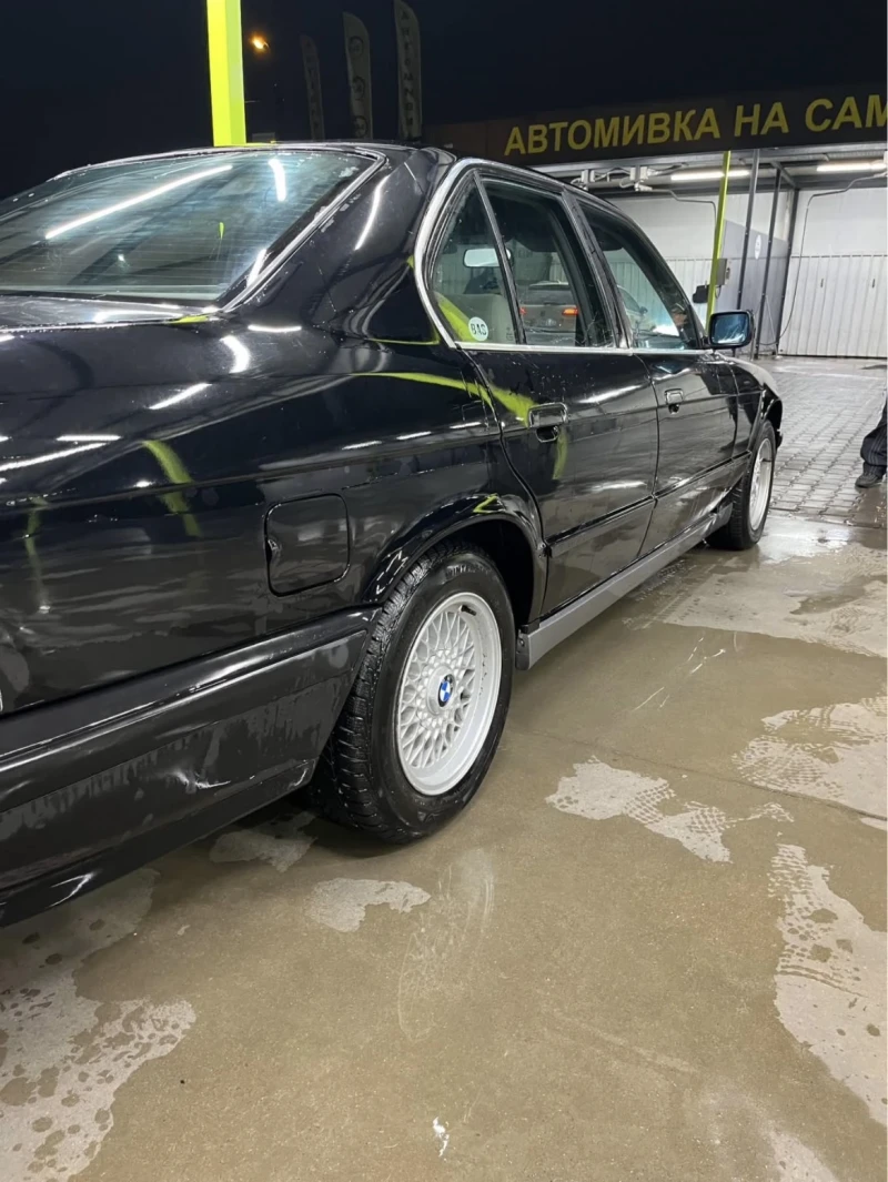 BMW 520, снимка 4 - Автомобили и джипове - 52960195