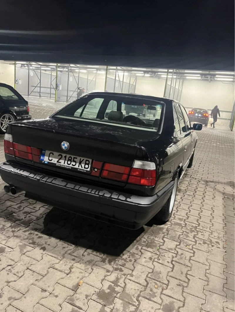 BMW 520, снимка 3 - Автомобили и джипове - 52960195