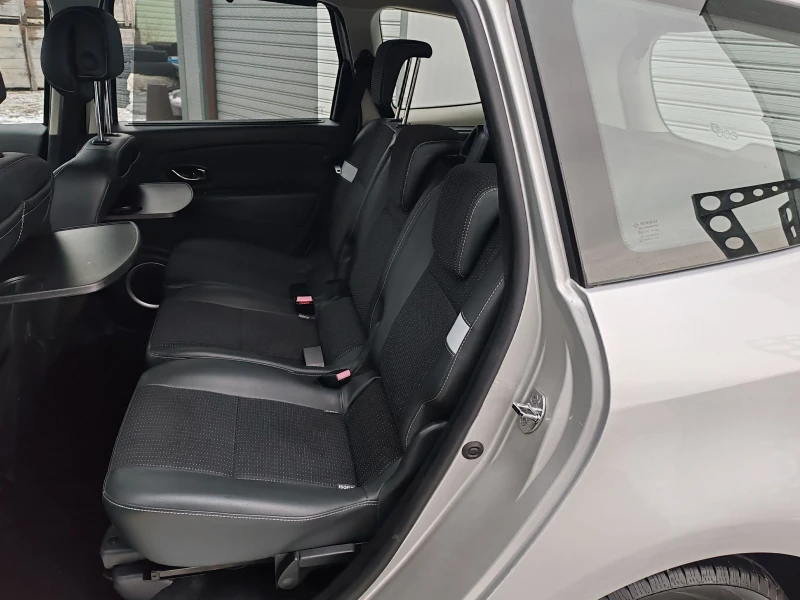 Renault Scenic 1.6dci 130kc 6+ 1 Navi, снимка 13 - Автомобили и джипове - 53190494