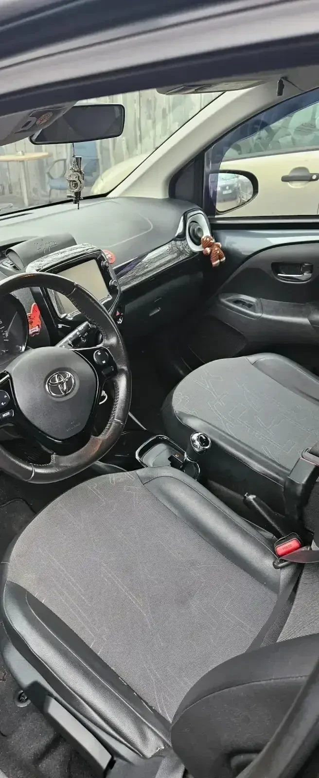 Toyota Aygo ГАЗ 1.0 VVT-i X-wave(шибедах), снимка 15 - Автомобили и джипове - 48985881