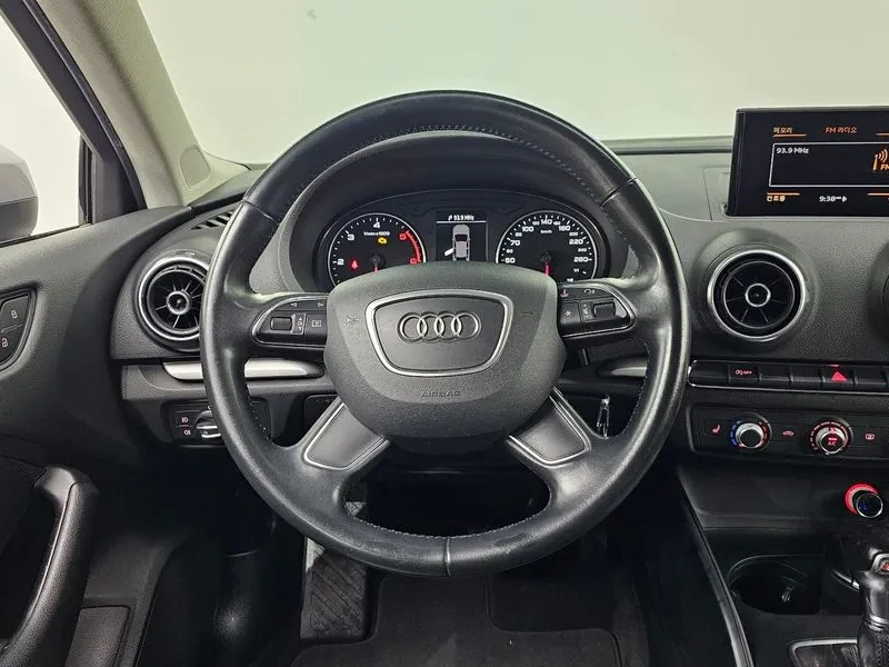 Audi A3 2.0 TDI, снимка 13 - Автомобили и джипове - 54547624
