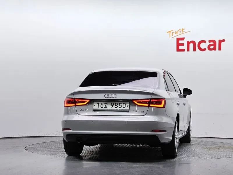 Audi A3 2.0 TDI, снимка 4 - Автомобили и джипове - 54547624