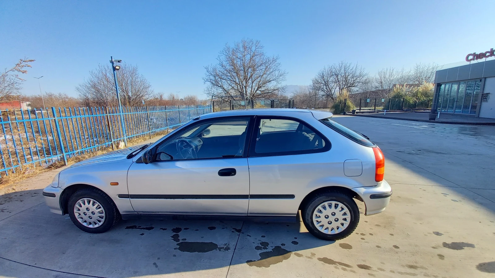 Honda Civic 1.4i - изображение 2