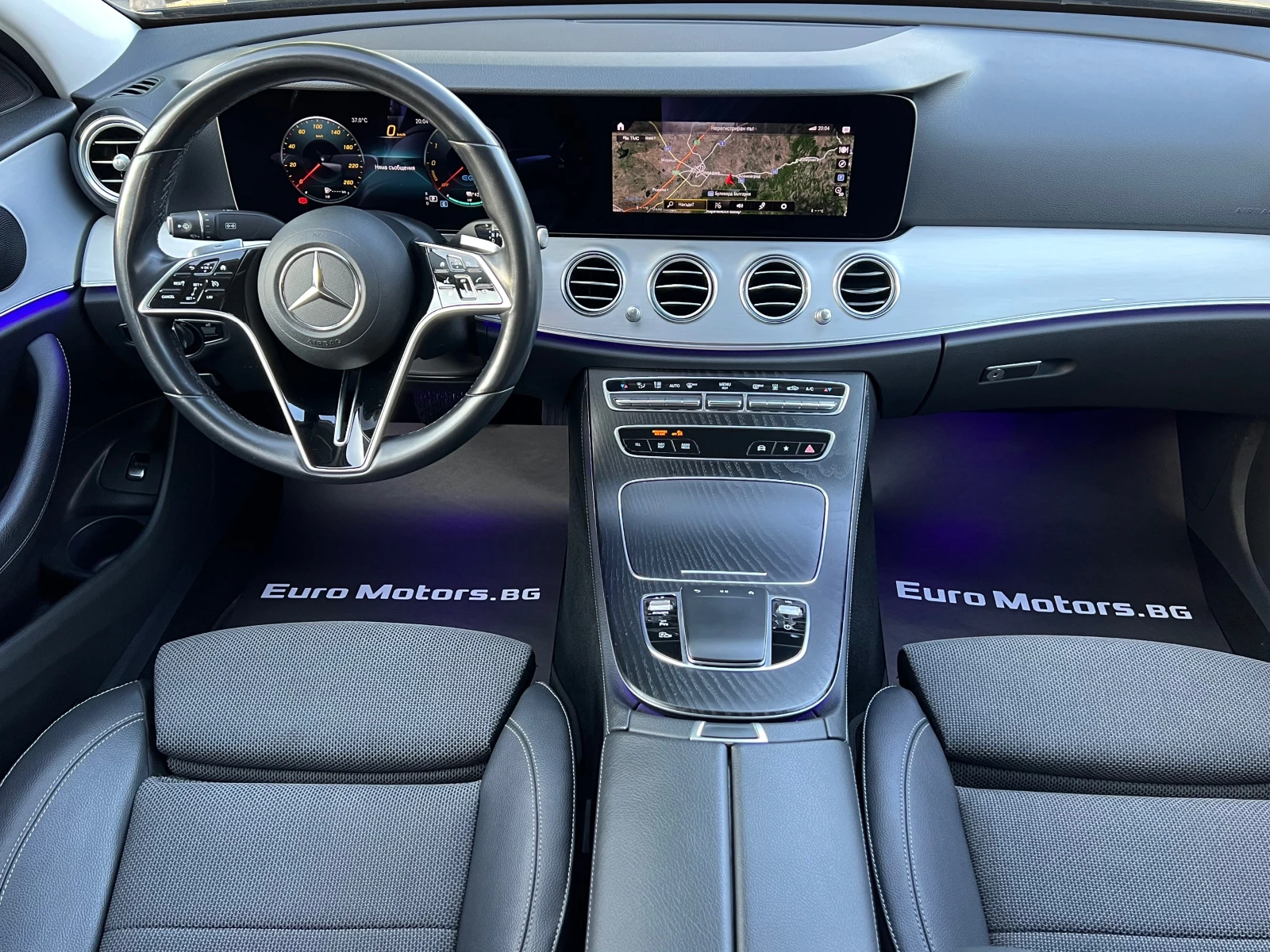 Mercedes-Benz E 300 de, 4-MATIC, AMG LINE, PHEV-FULL SERVICE MERCEDES- - изображение 10