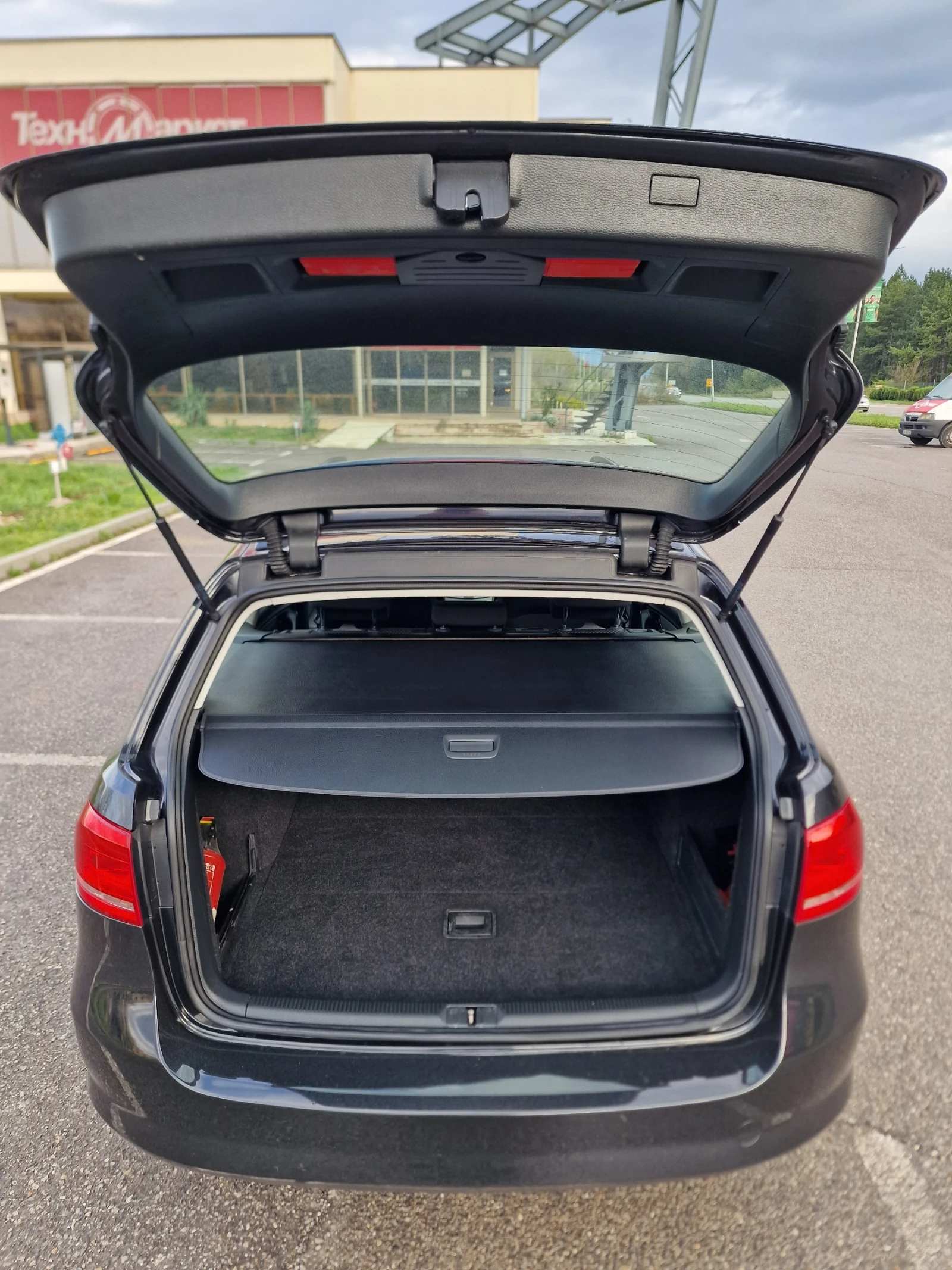 VW Passat 1.6 TDI | Mobile.bg � ����������� 11