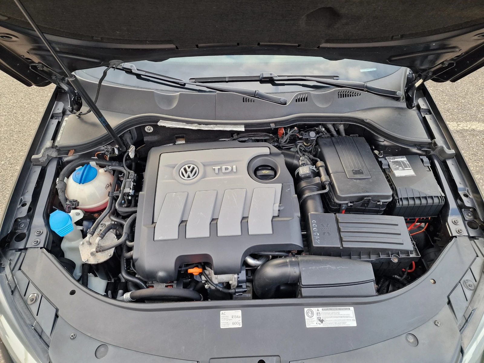 VW Passat 1.6 TDI | Mobile.bg � ����������� 14