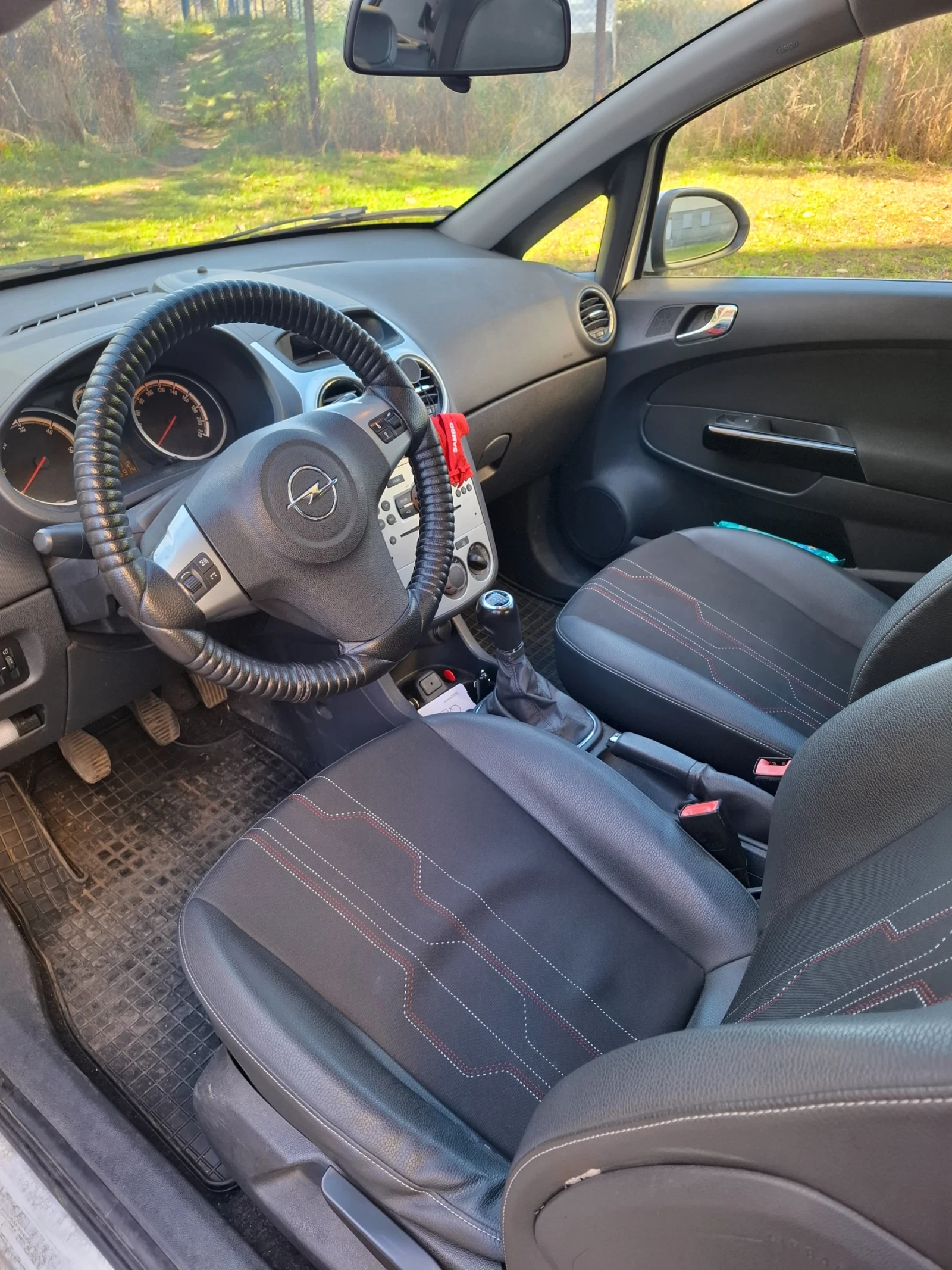 Opel Corsa 1.3 6скорости - изображение 4