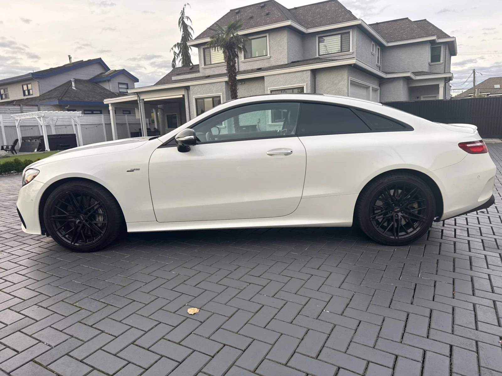 Mercedes-Benz E 53 AMG * CARFAX * БЕЗ ПЪРВОНАЧАЛНА ВНОСКА - изображение 4