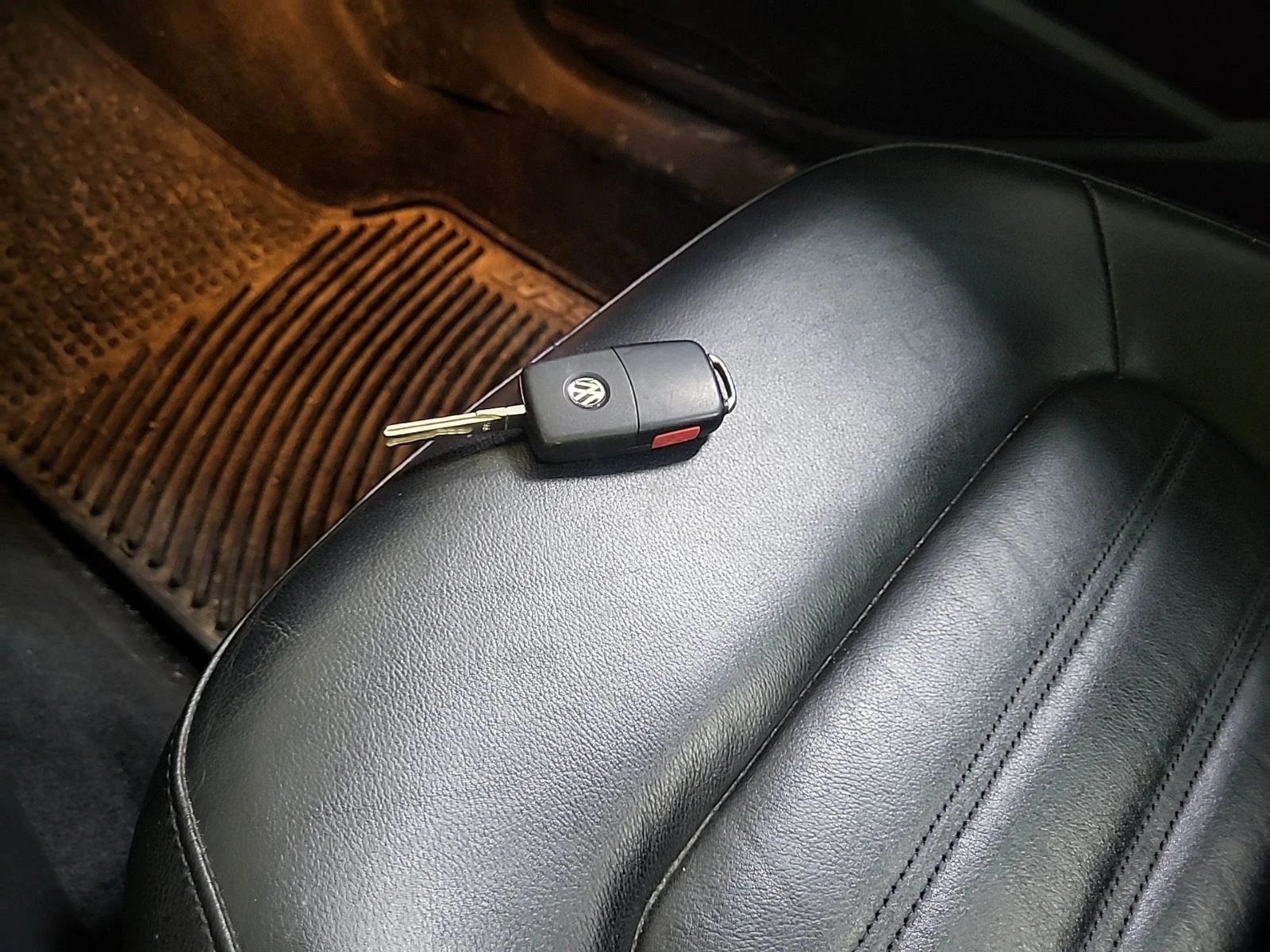 VW Passat  HIGHLINE * PANORAMA* ��������* CARFAX *  | Mobile.bg � ����������� 8