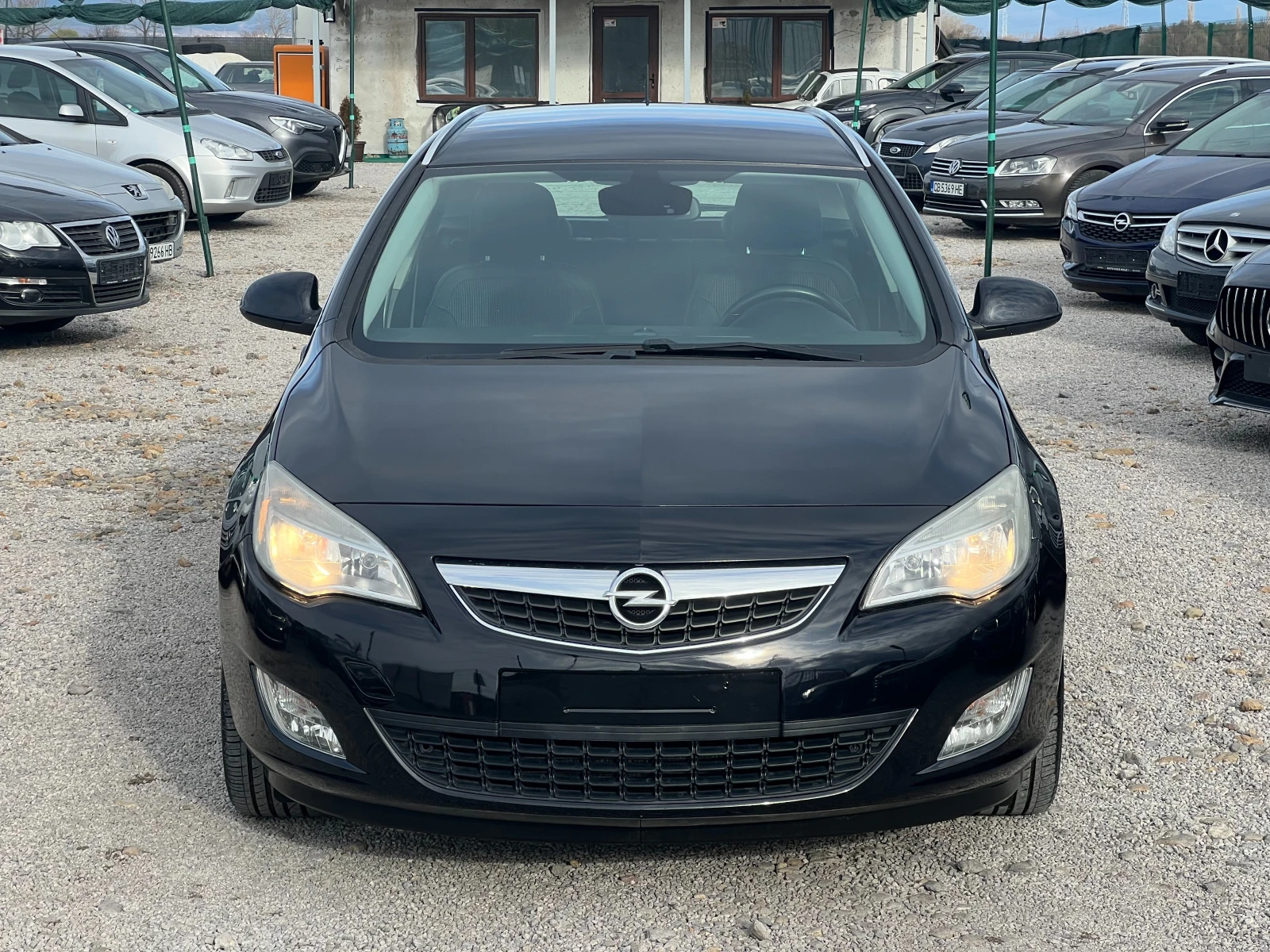 Opel Astra 1.7 CDTI, снимка 2 - Автомобили и джипове - 53957282