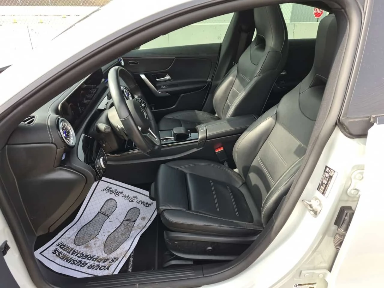 Mercedes-Benz CLA 250  | PANORAMA | DISTRONIC | 360 | , снимка 8 - Автомобили и джипове - 53972138