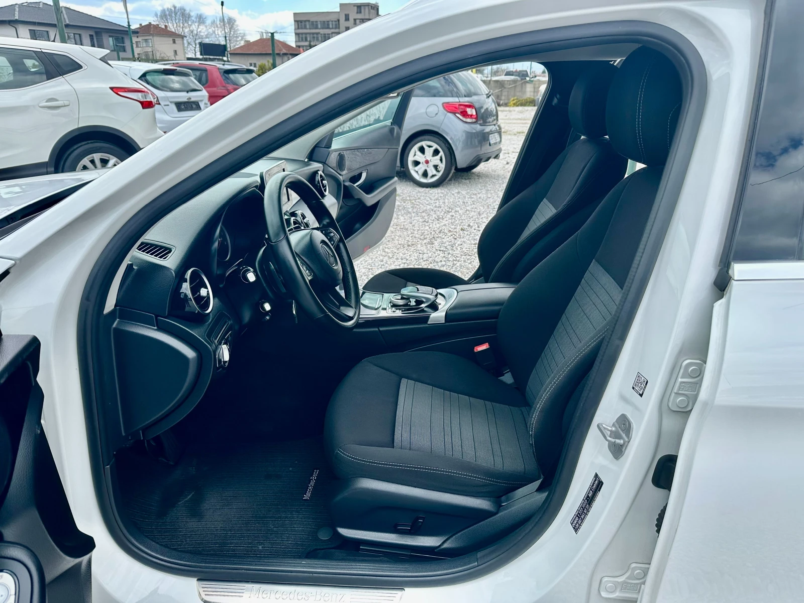 Mercedes-Benz C 220 2.2CDI* BLUETEC* 7G-TRONIC* NAVI* , снимка 13 - Автомобили и джипове - 54194285