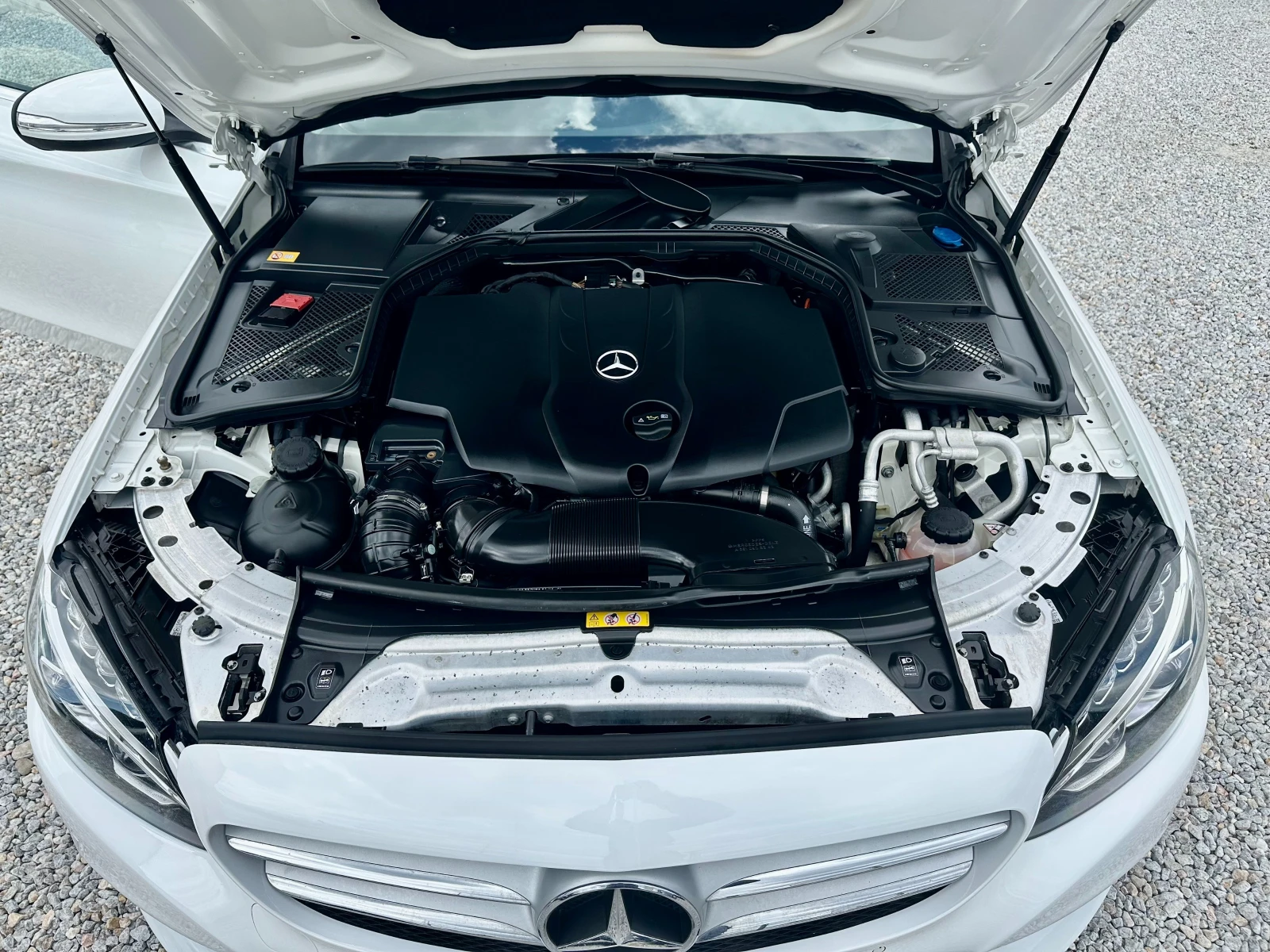 Mercedes-Benz C 220 2.2CDI* BLUETEC* 7G-TRONIC* NAVI* , снимка 15 - Автомобили и джипове - 54194285