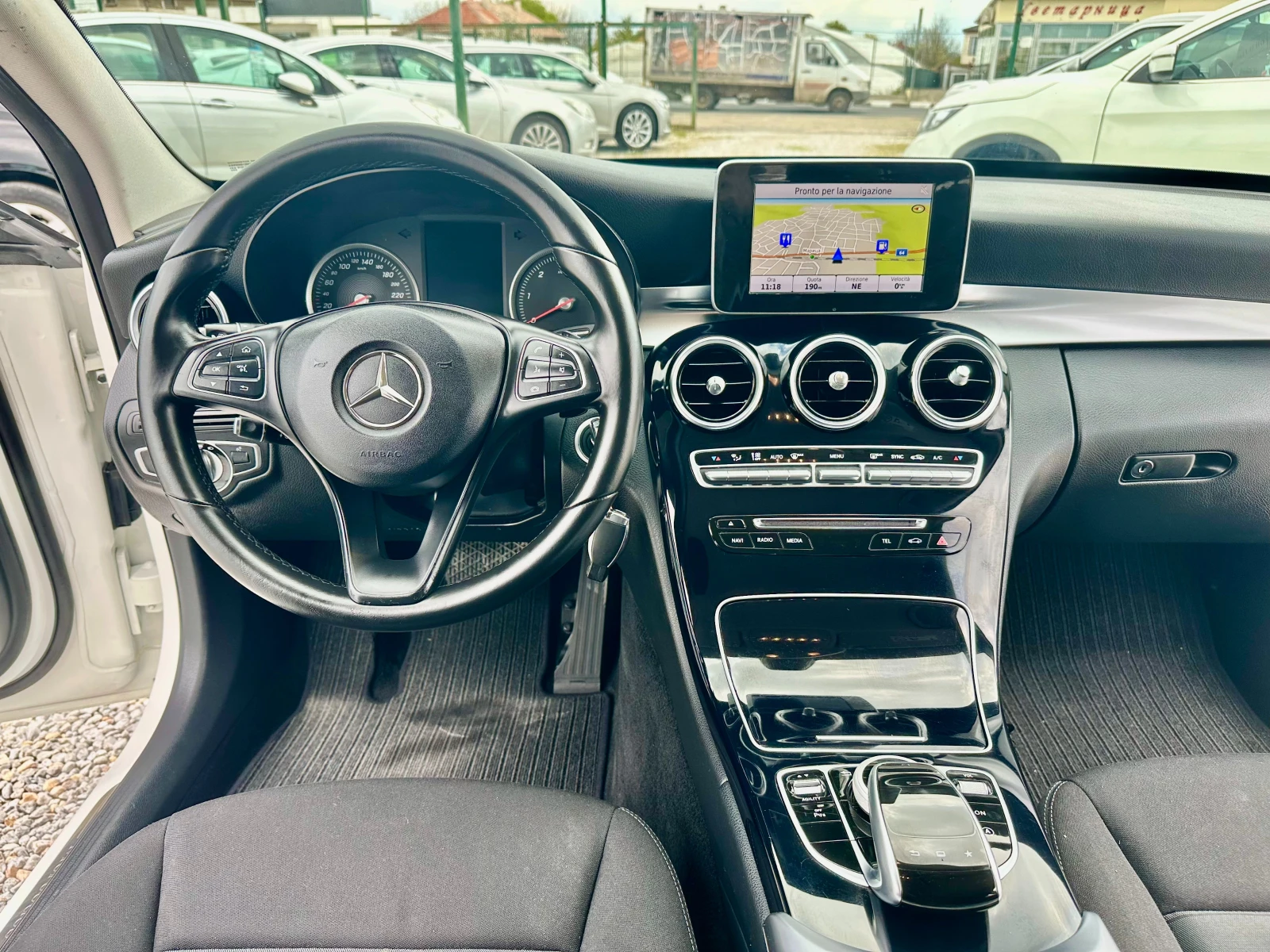 Mercedes-Benz C 220 2.2CDI* BLUETEC* 7G-TRONIC* NAVI* , снимка 12 - Автомобили и джипове - 54194285