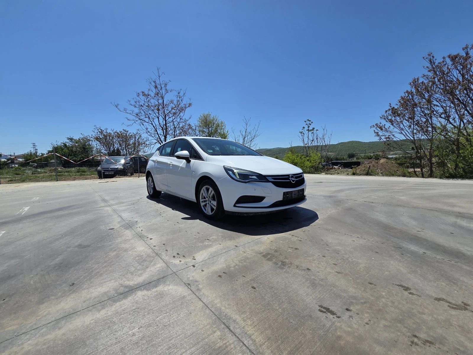 Opel Astra 1.6 CDTI, снимка 2 - Автомобили и джипове - 54409740