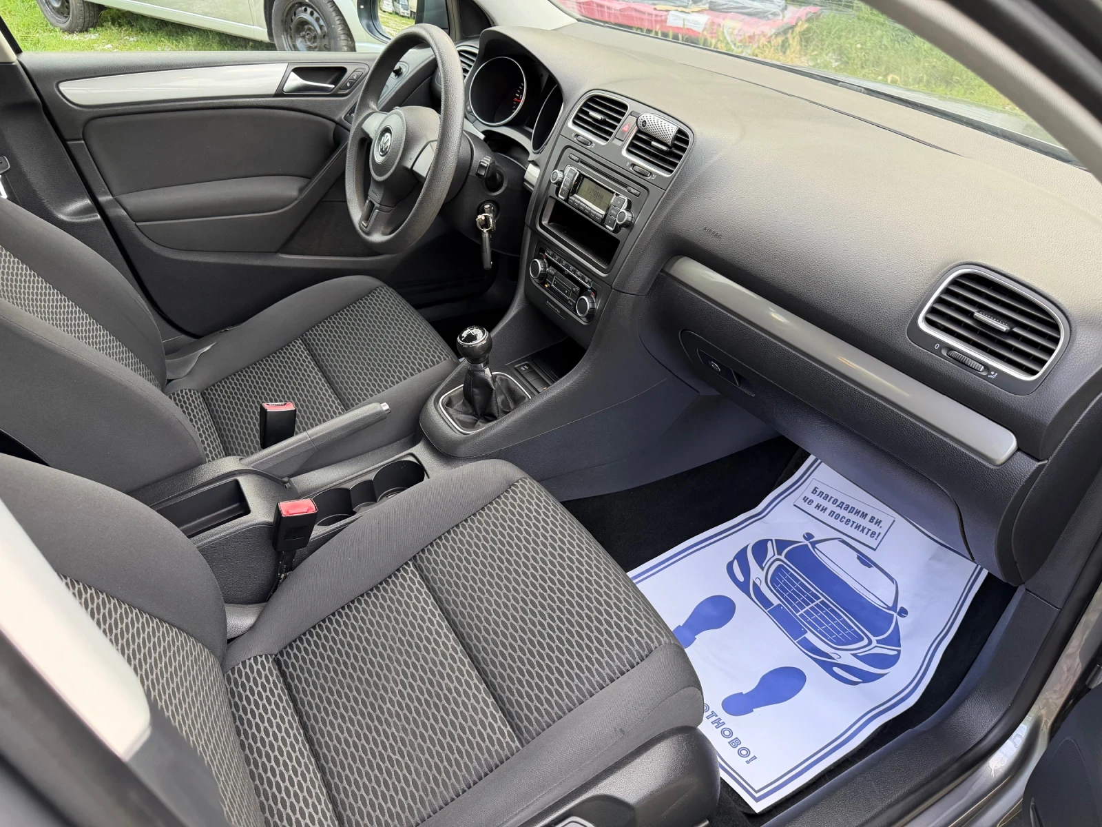 VW Golf 1.6 TDi / EURO 5 / KLIMATRONIK, снимка 13 - Автомобили и джипове - 54875092