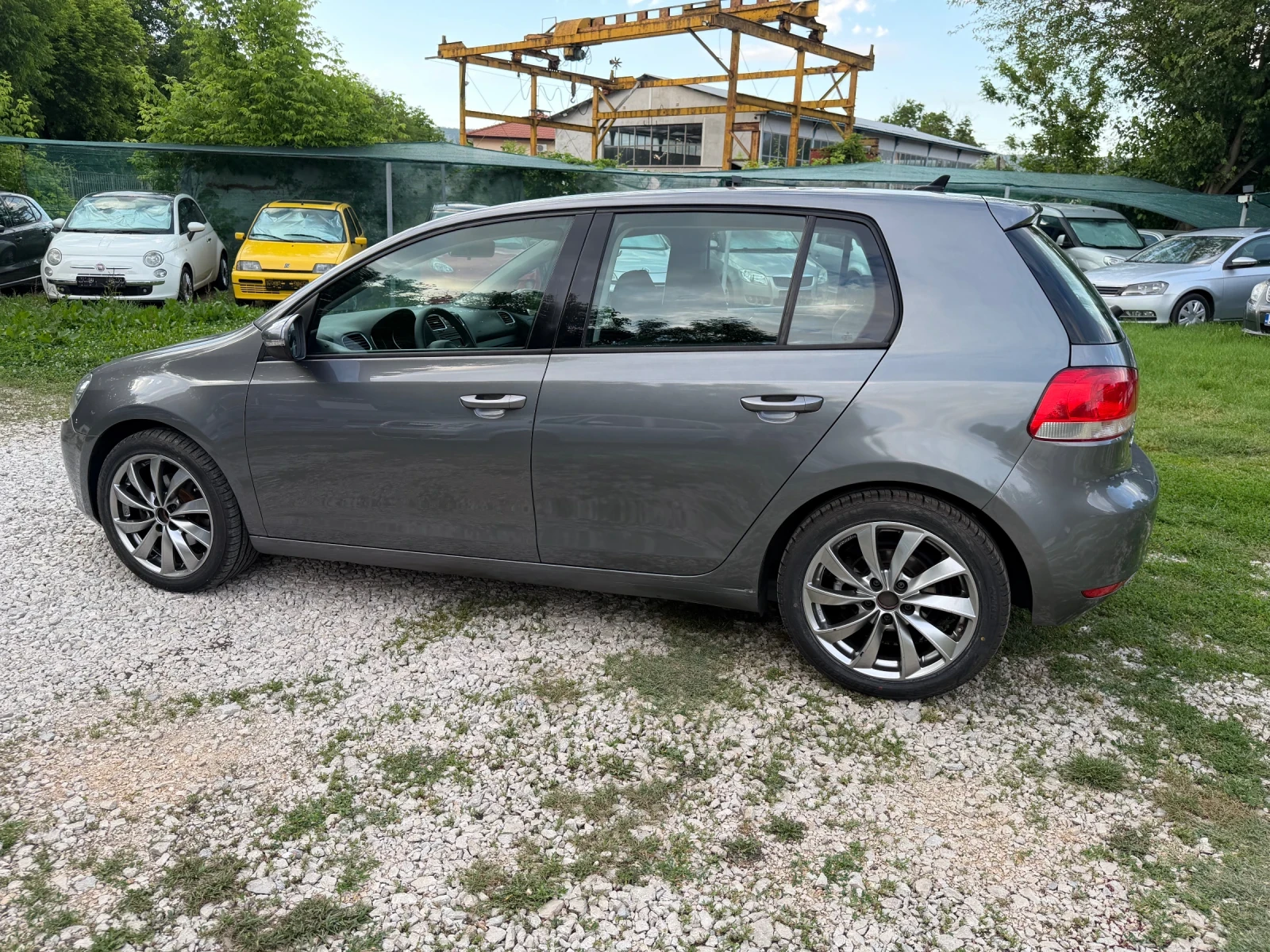 VW Golf 1.6 TDi / EURO 5 / KLIMATRONIK, снимка 10 - Автомобили и джипове - 54875092