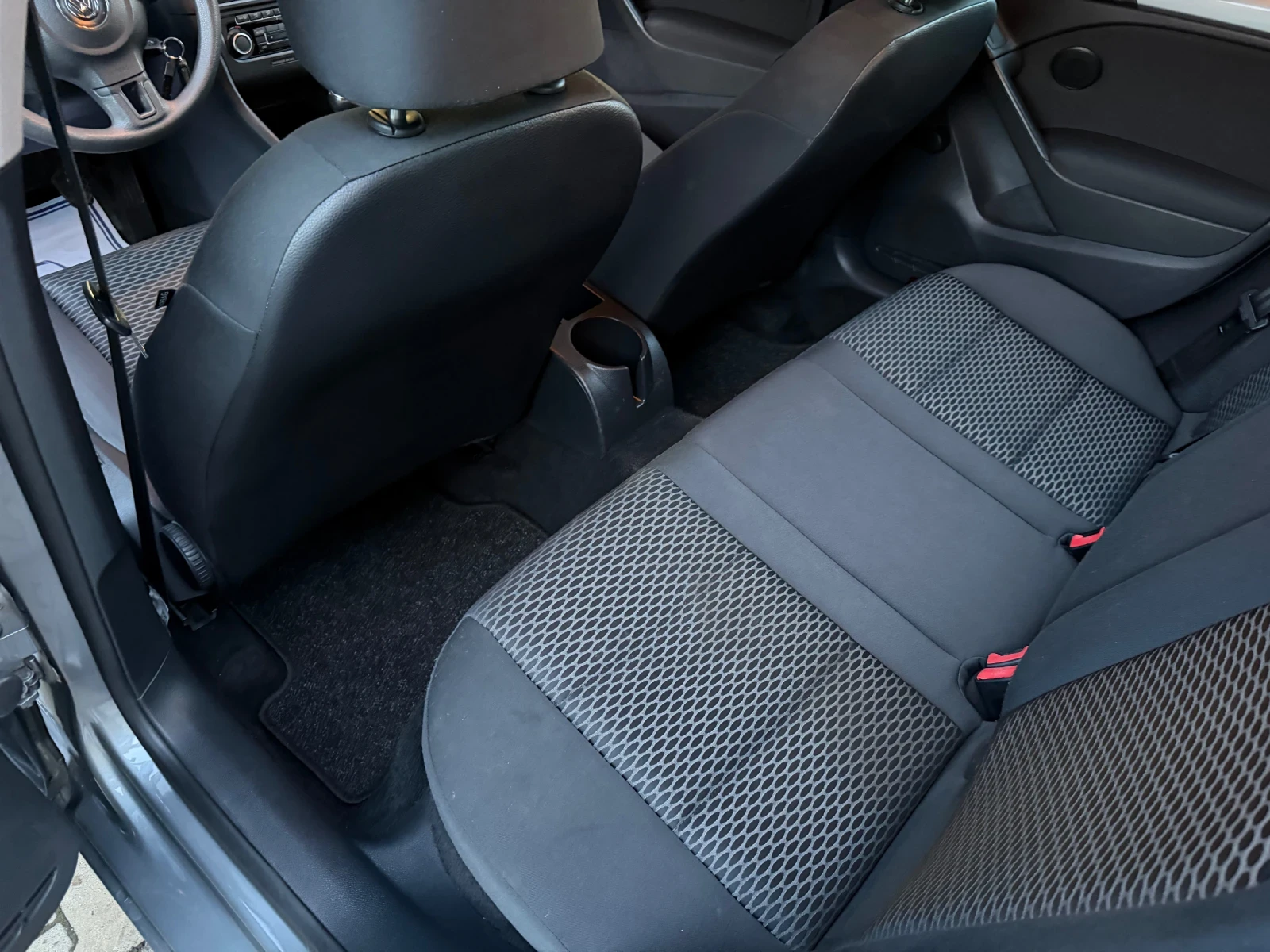 VW Golf 1.6 TDi / KLIMATRONIK | Mobile.bg � ����������� 10