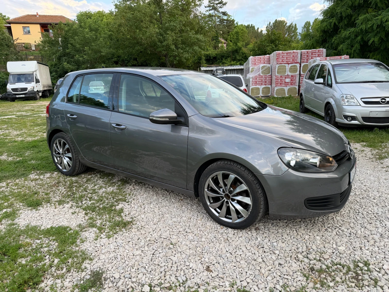 VW Golf 1.6 TDi / EURO 5 / KLIMATRONIK, снимка 4 - Автомобили и джипове - 54875092