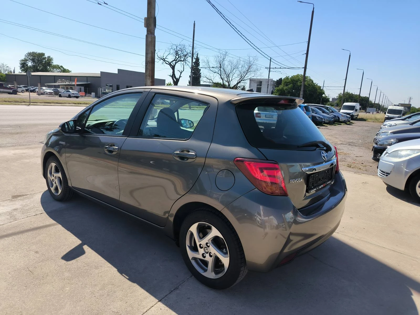 Toyota Yaris 1.5i-Hybrid-Navi-Kamera-Euro-6B | Mobile.bg � ����������� 7