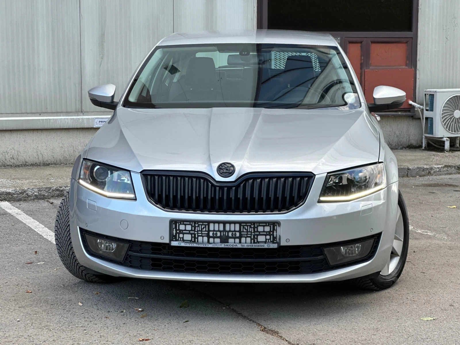 Skoda Octavia 2.00D/150к.с/KeyLess/КОЖА/FULL* LED/Обслужен/Full/, снимка 4 - Автомобили и джипове - 55288919