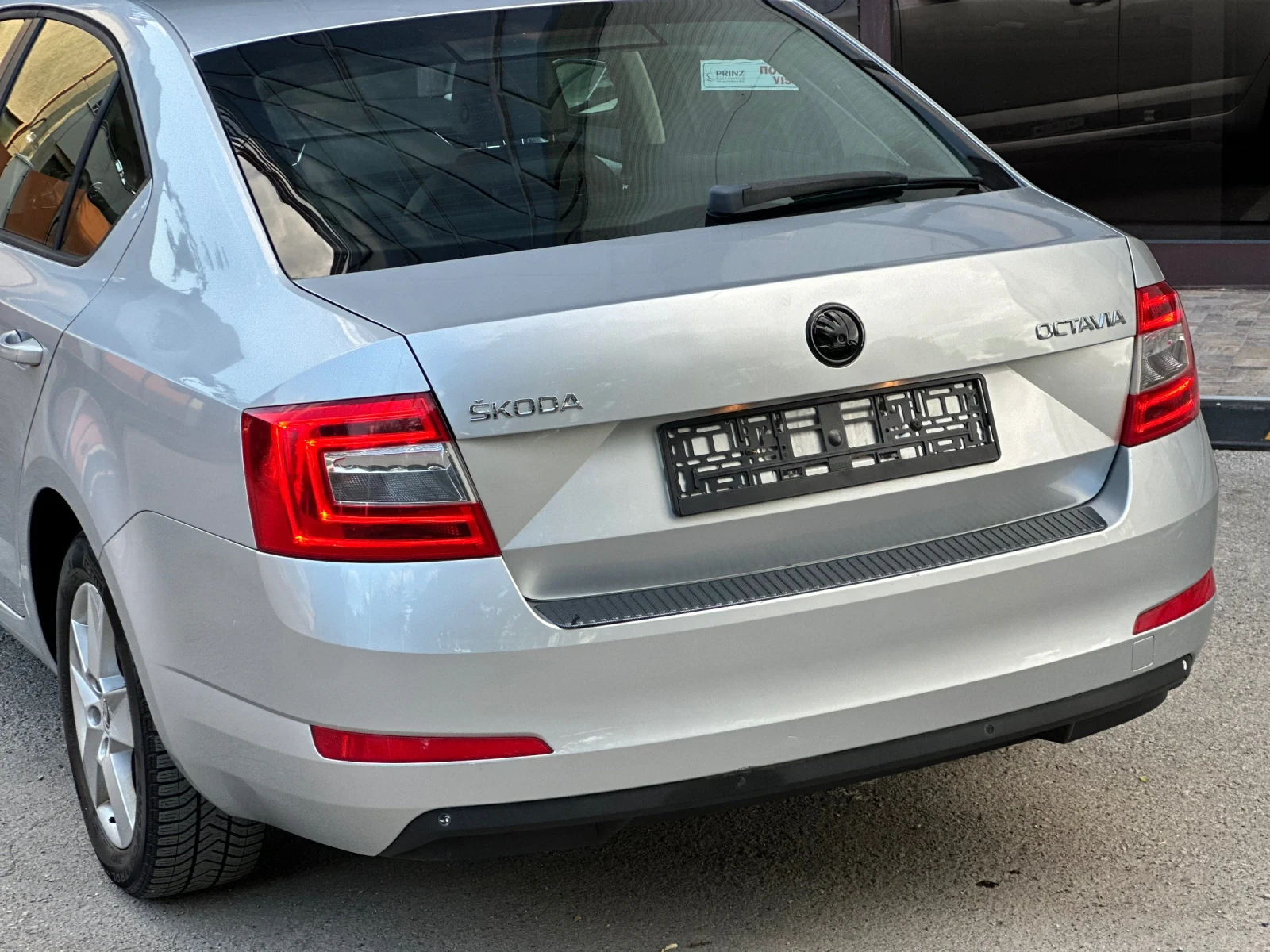 Skoda Octavia 2.00D/150к.с/KeyLess/КОЖА/FULL* LED/Обслужен/Full/, снимка 9 - Автомобили и джипове - 55288919