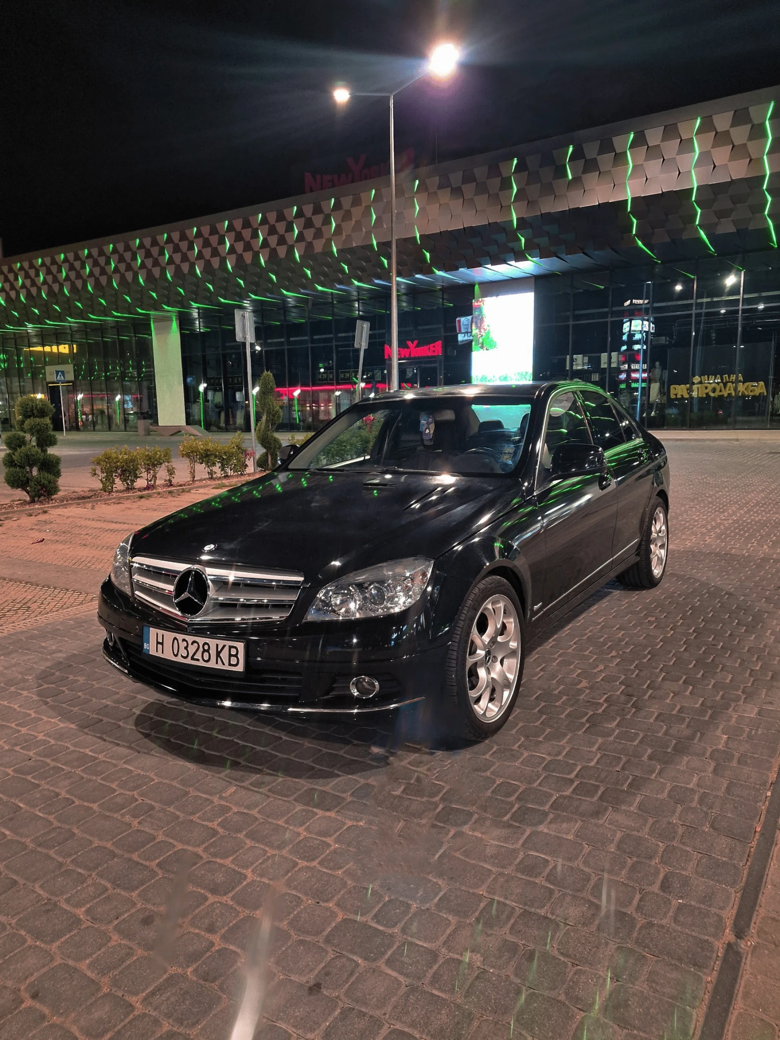 Mercedes-Benz C 220, снимка 4 - Автомобили и джипове - 55627111