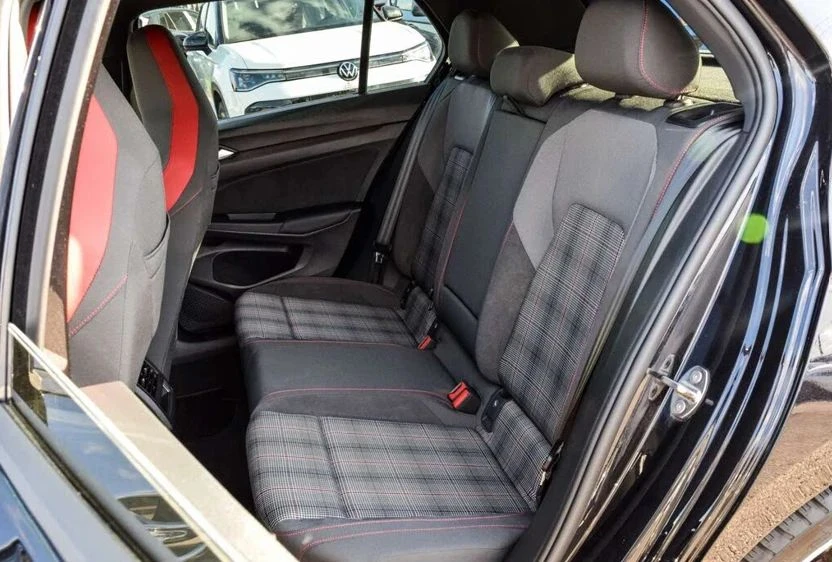 VW Golf, снимка 14 - Автомобили и джипове - 56737311