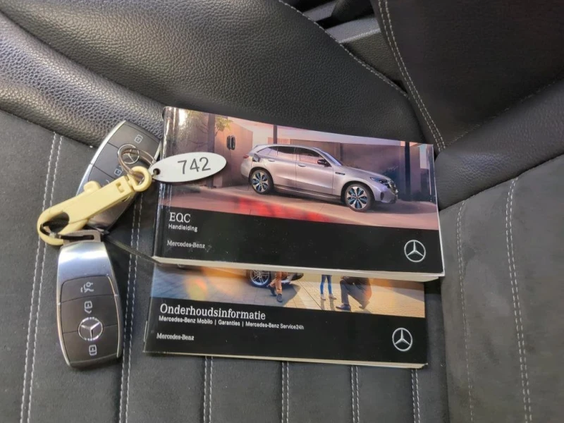 Mercedes-Benz EQC Business Solution AMG, снимка 10 - Автомобили и джипове - 52362894