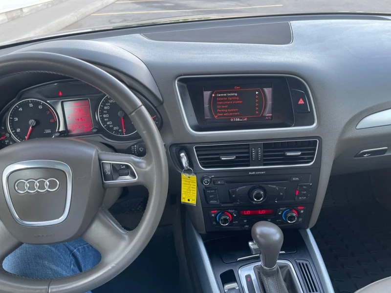 Audi Q5 * 2.0L Premium * CARFAX * ЦЕНА ДО БГ, снимка 9 - Автомобили и джипове - 52839015