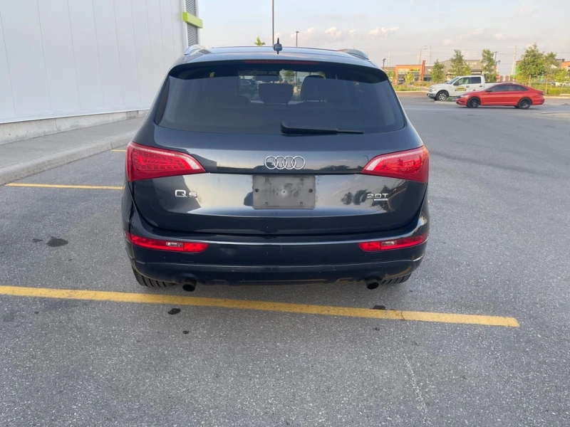 Audi Q5 * 2.0L Premium * CARFAX * ЦЕНА ДО БГ, снимка 4 - Автомобили и джипове - 52839015