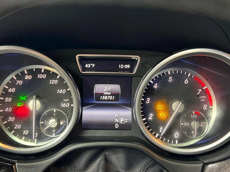 Mercedes-Benz GL 550 4.6L 8 All wheel drive - изображение 10