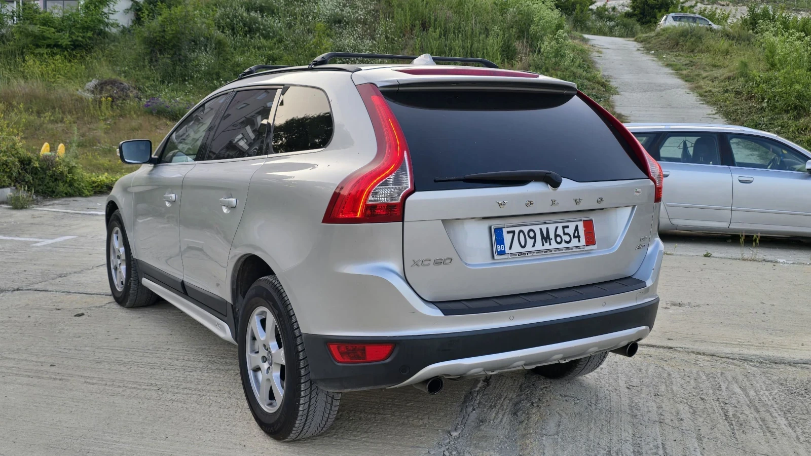 Volvo XC60 2.4D D5 205кс Подгрев Андроид 4х4 - изображение 3