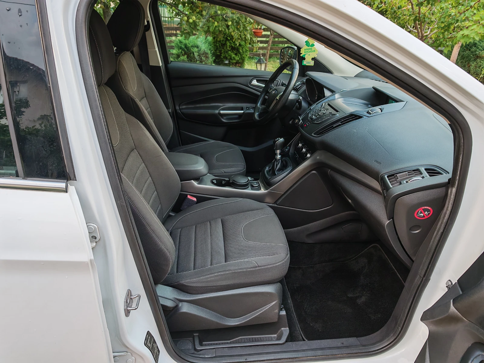 Ford Kuga 2.0 TDCI - изображение 8
