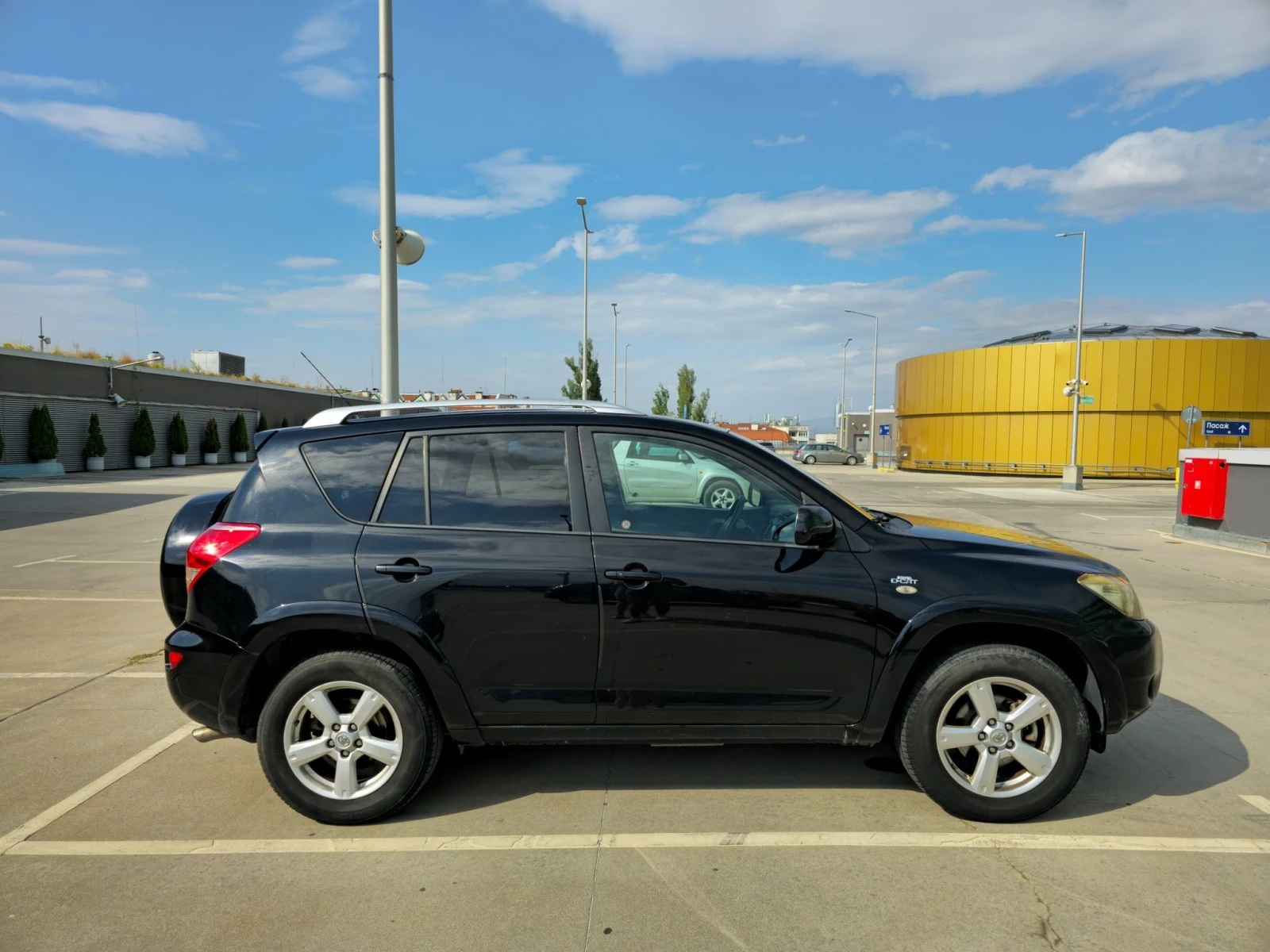 Toyota Rav4  - изображение 8