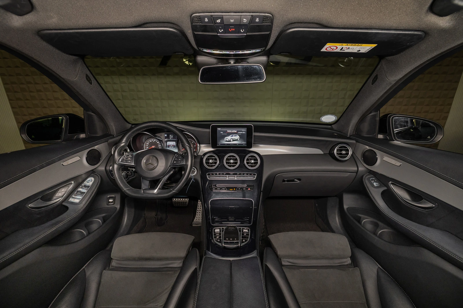 Mercedes-Benz GLE 250 D * AMG Line * 4MATIC * 9G-TRONIC * DISTRONIC - изображение 9