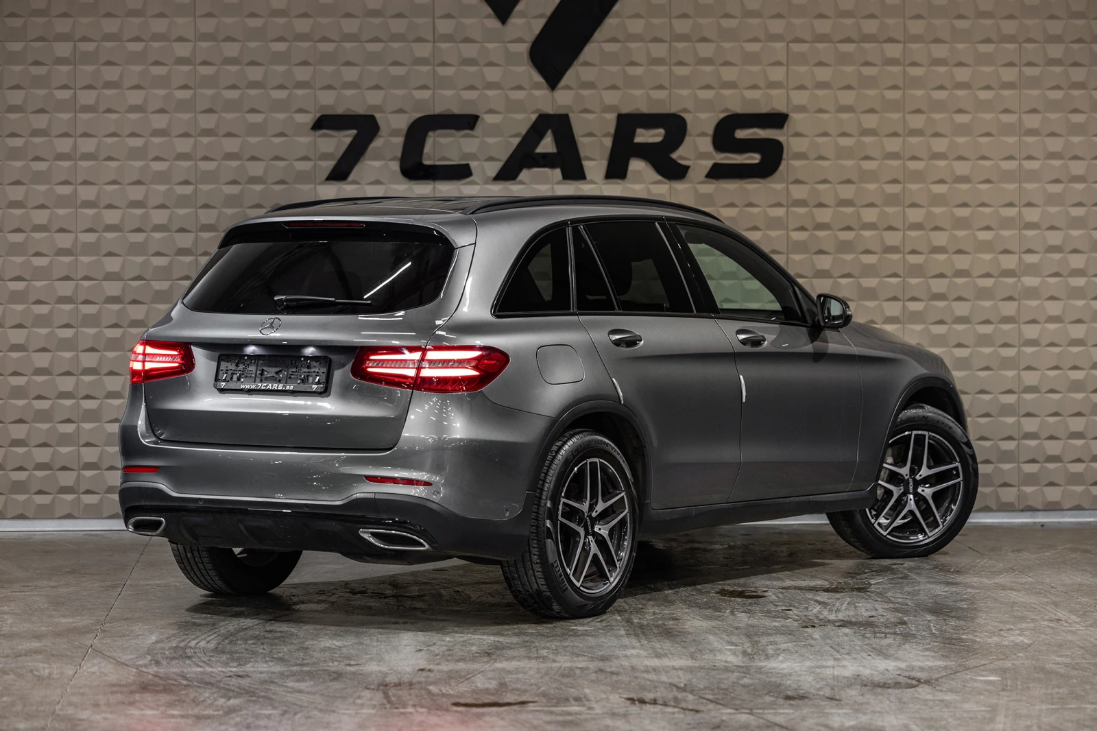 Mercedes-Benz GLE 250 D * AMG Line * 4MATIC * 9G-TRONIC * DISTRONIC - изображение 6