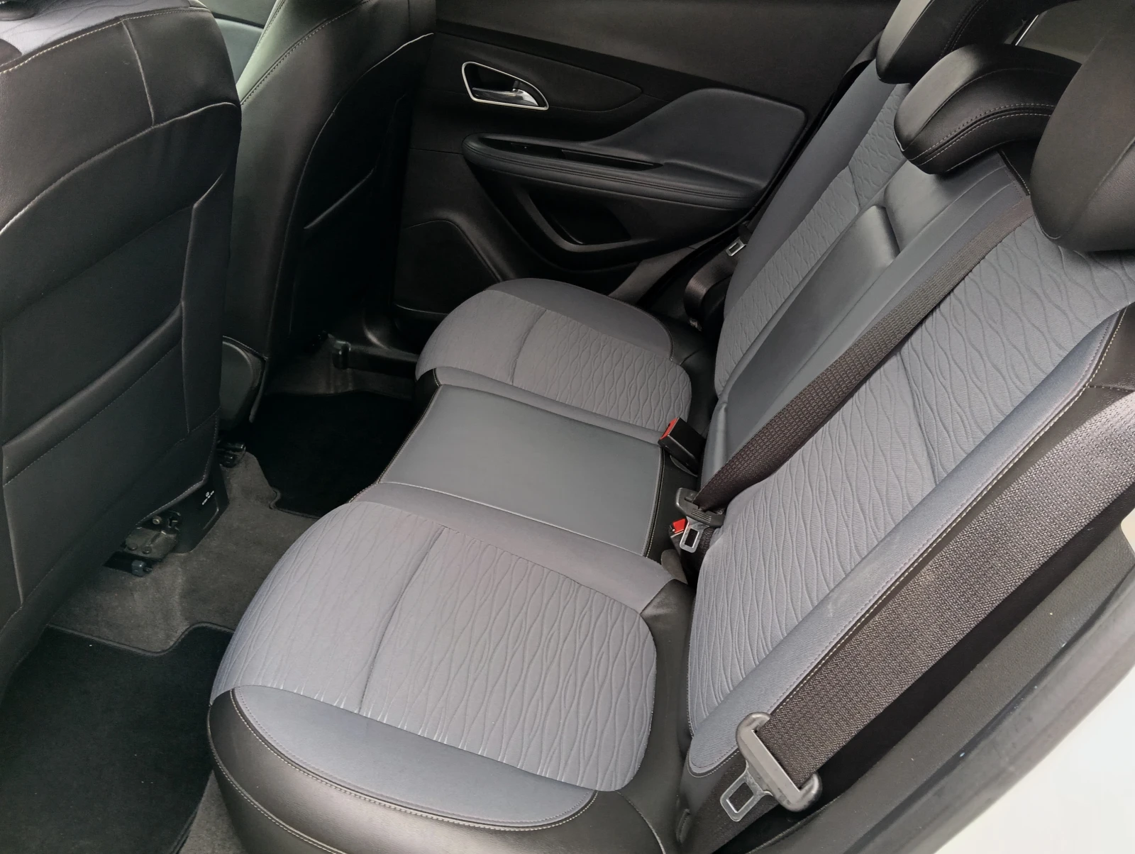 Opel Mokka 1.4i COSMO FULL, снимка 7 - Автомобили и джипове - 53999952