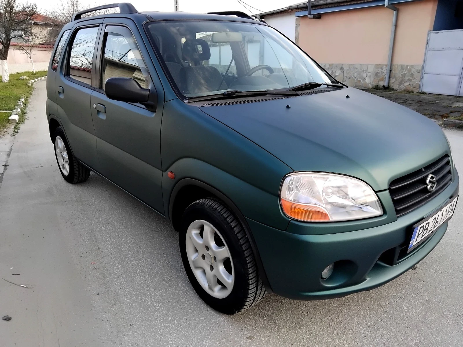 Suzuki Ignis 1.3i.86k.4+ 4.ГАЗ + КЛИМА. ВЕРИГА ..., снимка 3 - Автомобили и джипове - 54035376
