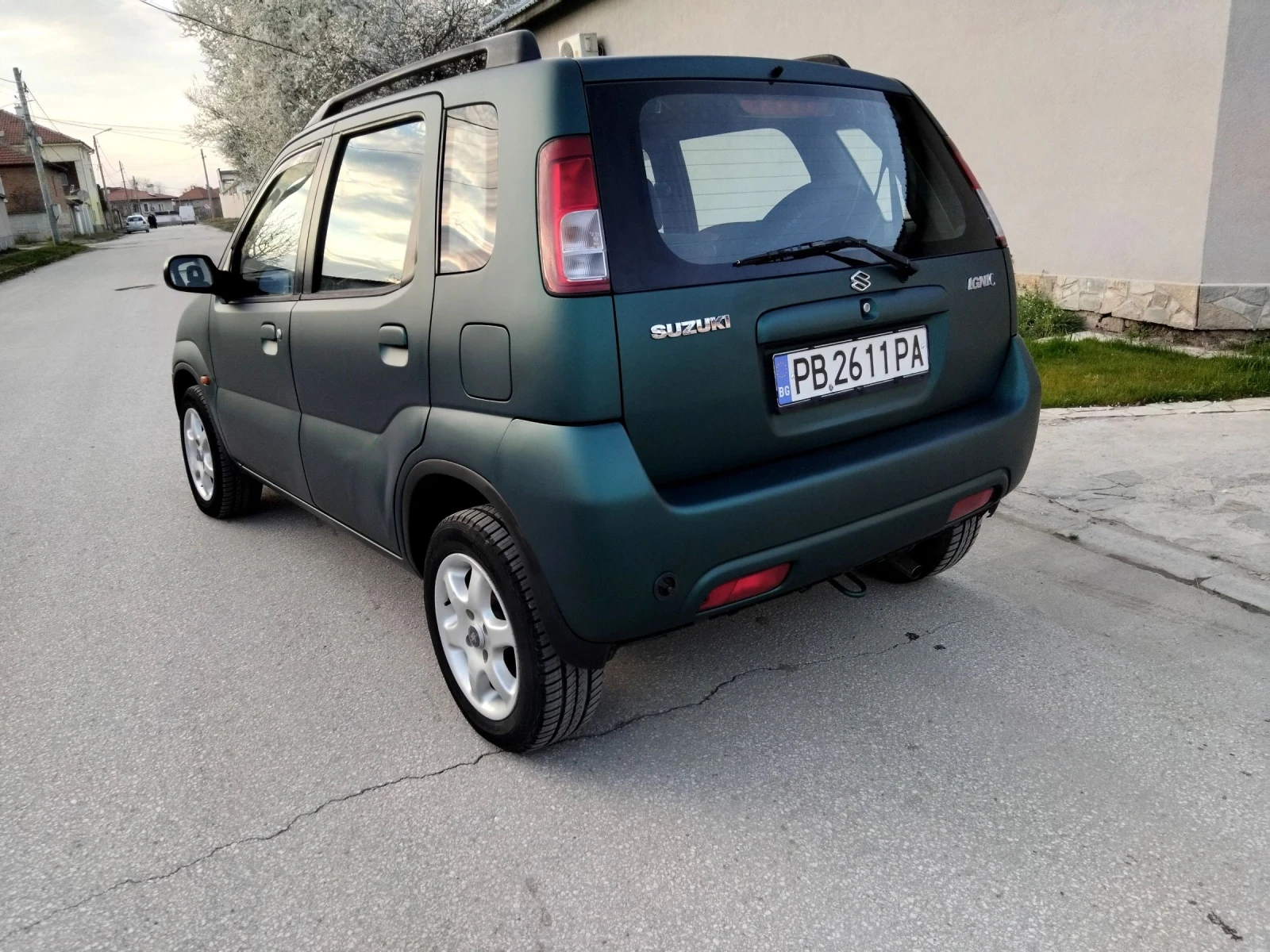 Suzuki Ignis 1.3i.86k.4+ 4.ГАЗ + КЛИМА. ВЕРИГА ..., снимка 2 - Автомобили и джипове - 54035376