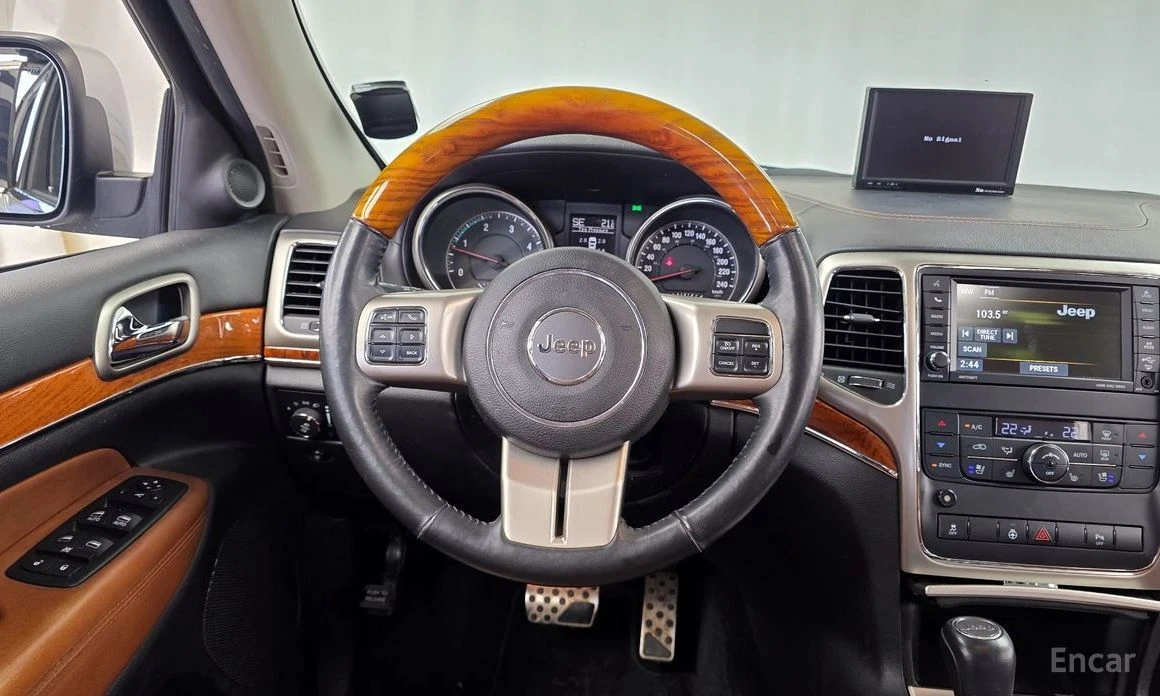 Jeep Grand cherokee, снимка 13 - Автомобили и джипове - 54227321