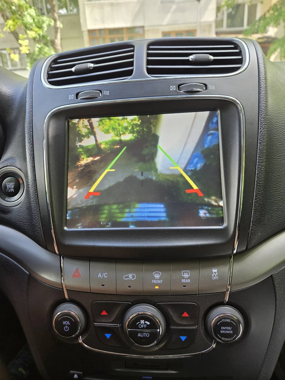 Fiat Freemont 2.0 MultiJet AWD (170 к.с.)+ зимни гуми + греди, снимка 15 - Автомобили и джипове - 54577793
