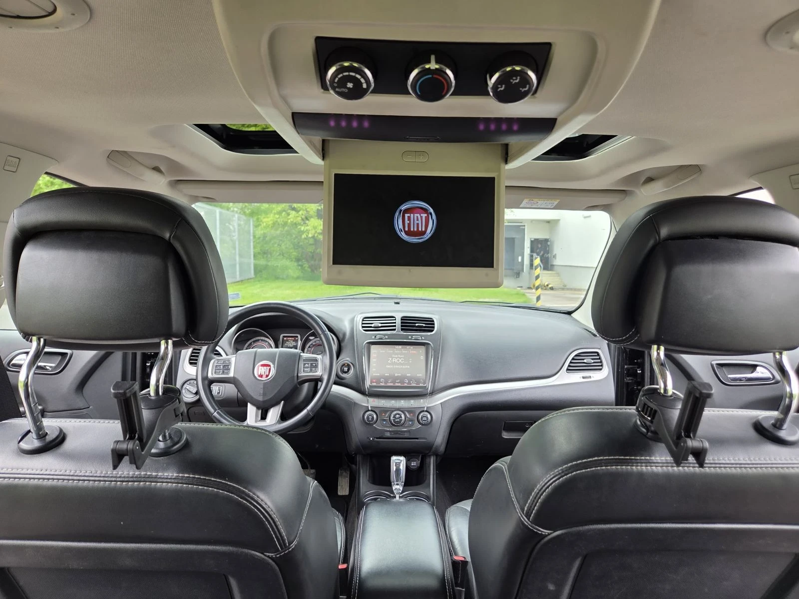 Fiat Freemont 2.0 MultiJet AWD (170 к.с.)+ зимни гуми + греди, снимка 10 - Автомобили и джипове - 54577793