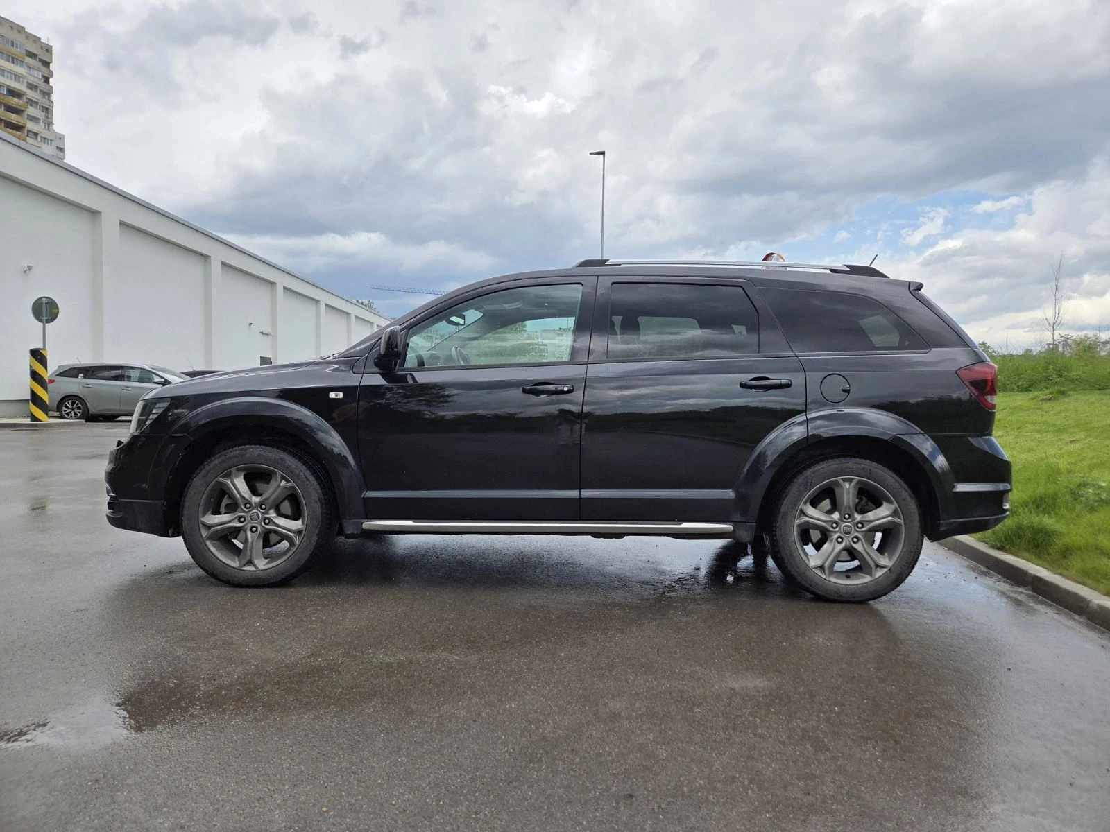 Fiat Freemont 2.0 MultiJet AWD (170 к.с.)+ зимни гуми + греди, снимка 4 - Автомобили и джипове - 54577793