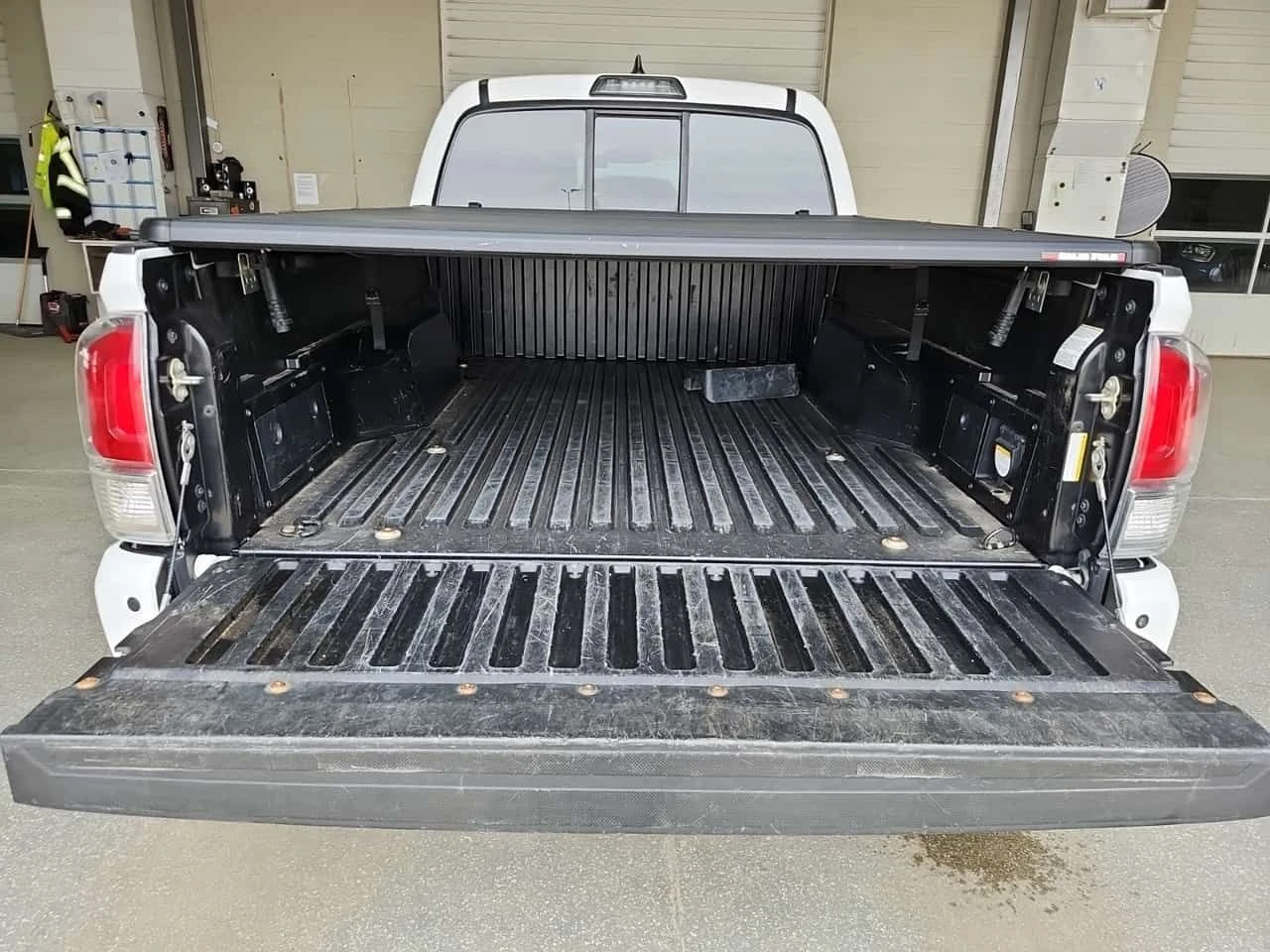 Toyota Tacoma LIMITED CREW CAB LONG BED * CARFAX * ����������� | Mobile.bg � ����������� 13